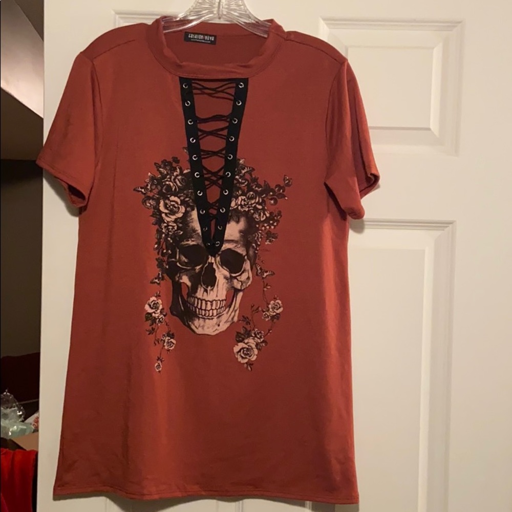 Skull Top